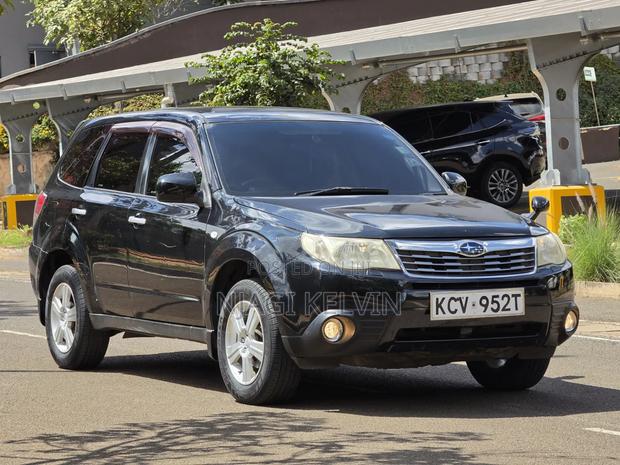 Subaru Forester 2012 Black