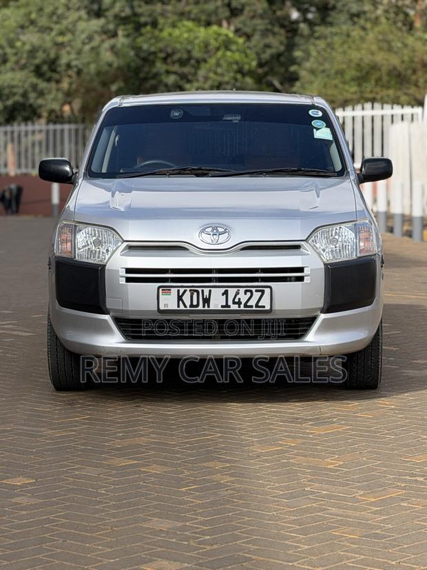 Toyota Probox 2019 Silver