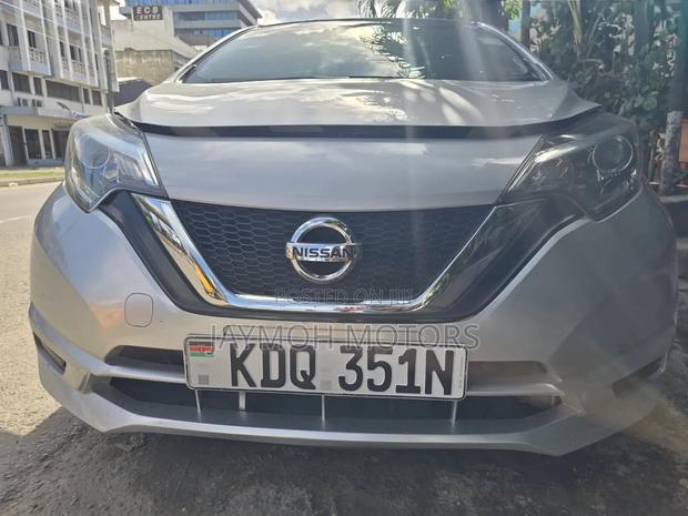 Nissan Note 2017 Silver