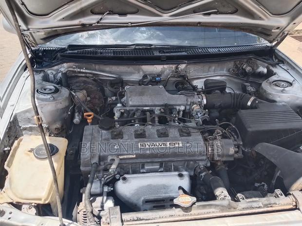 Toyota Corolla Sedan 1994 Silver