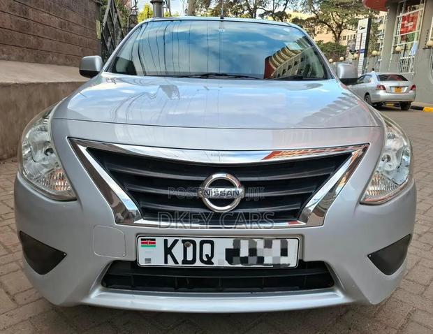 Nissan Latio 1.2 2017 Silver