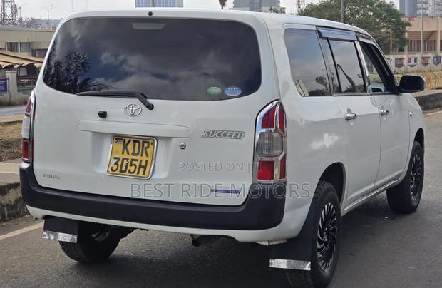 Toyota Succeed 2018 White