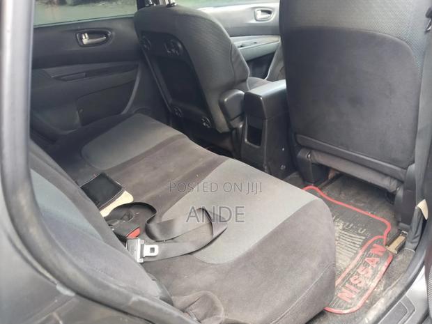 Nissan Wingroad 2012 Gray
