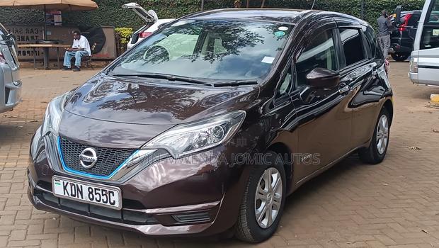 Nissan Note 2017 Burgundy
