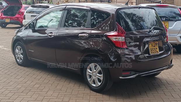 Nissan Note 2017 Burgundy