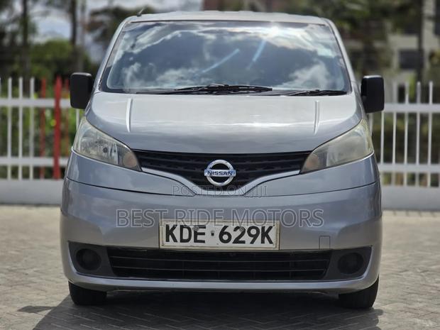 Nissan NV200 2014 Gray