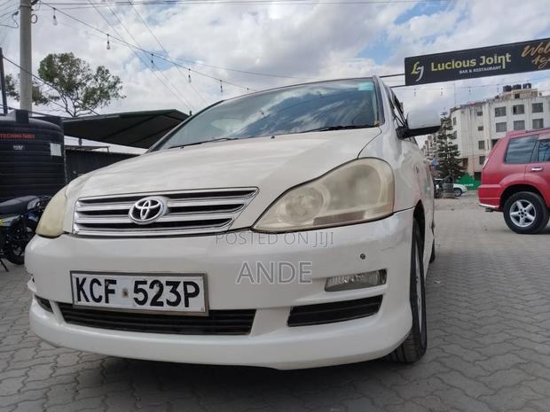 Toyota Ipsum 2009 Pearl