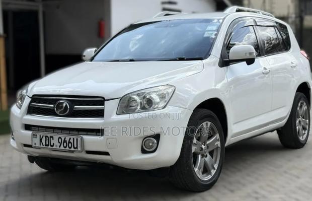 Toyota RAV4 2014 Off white