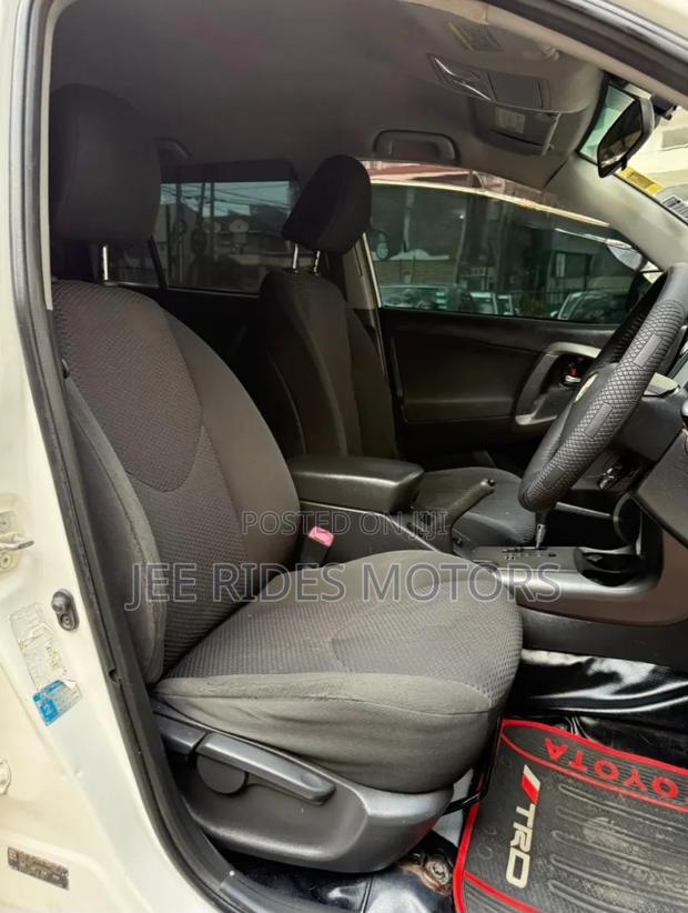 Toyota RAV4 2014 Off white
