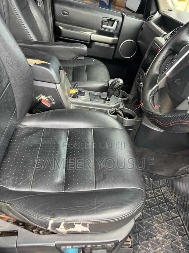 Land Rover Discovery 2009 Gray