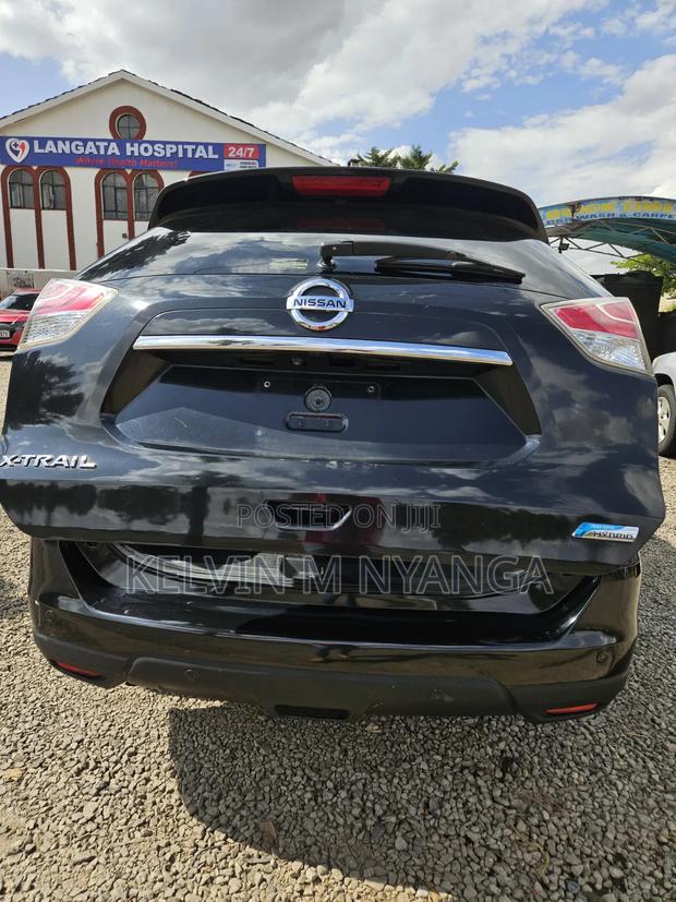 Nissan X-Trail 2.0 Hybrid FWD 2016 Black