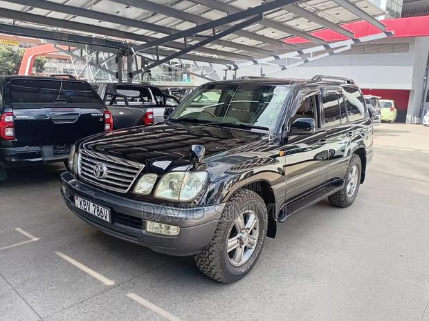 Toyota Land Cruiser 2006 Black