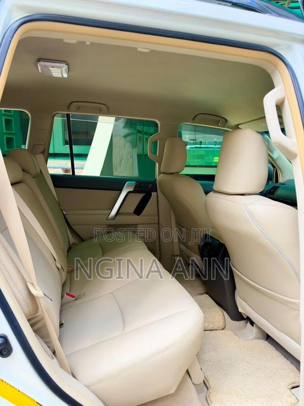 Toyota Land Cruiser Prado 2019 White
