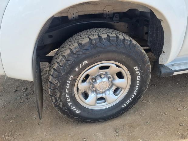 Toyota Hilux 2014 White
