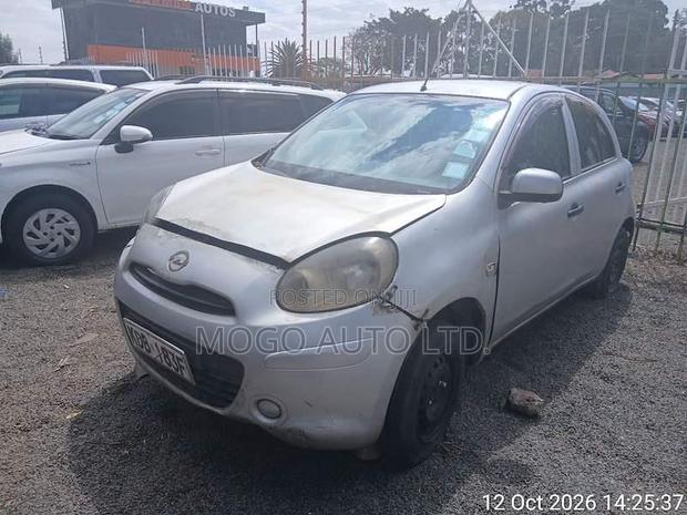 Nissan March 2013 Silver
