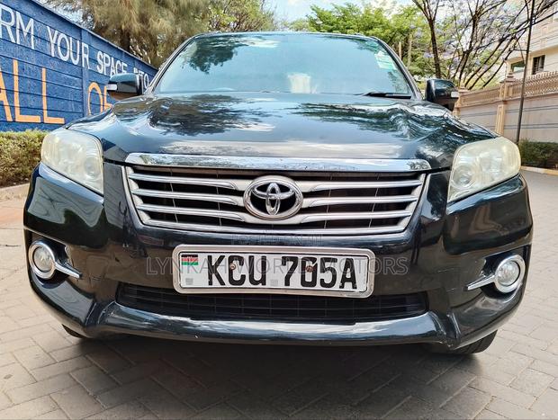 Toyota Vanguard 2012 Black