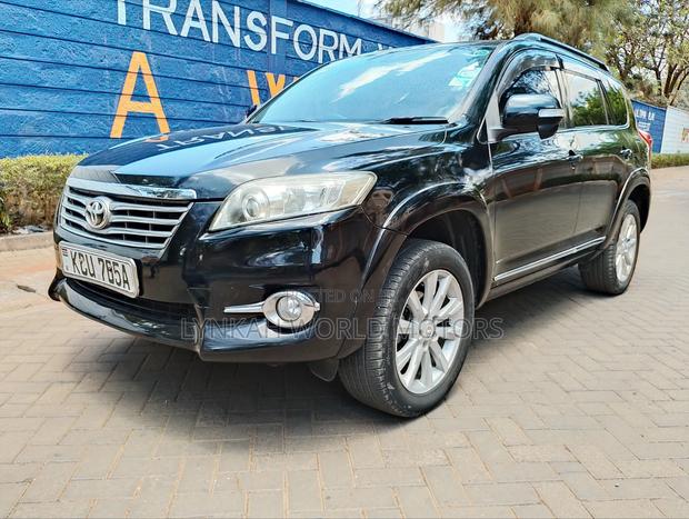 Toyota Vanguard 2012 Black