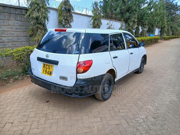 Nissan Advan 2008 White