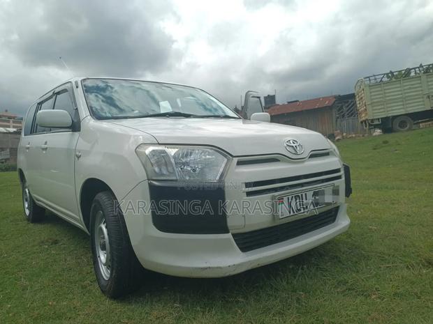 Toyota Probox 1.5 GL 4WD 2018 White