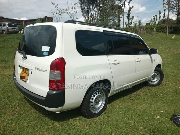 Toyota Probox 1.5 GL 4WD 2018 White