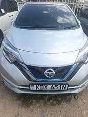Nissan Note 2018 Silver for sale