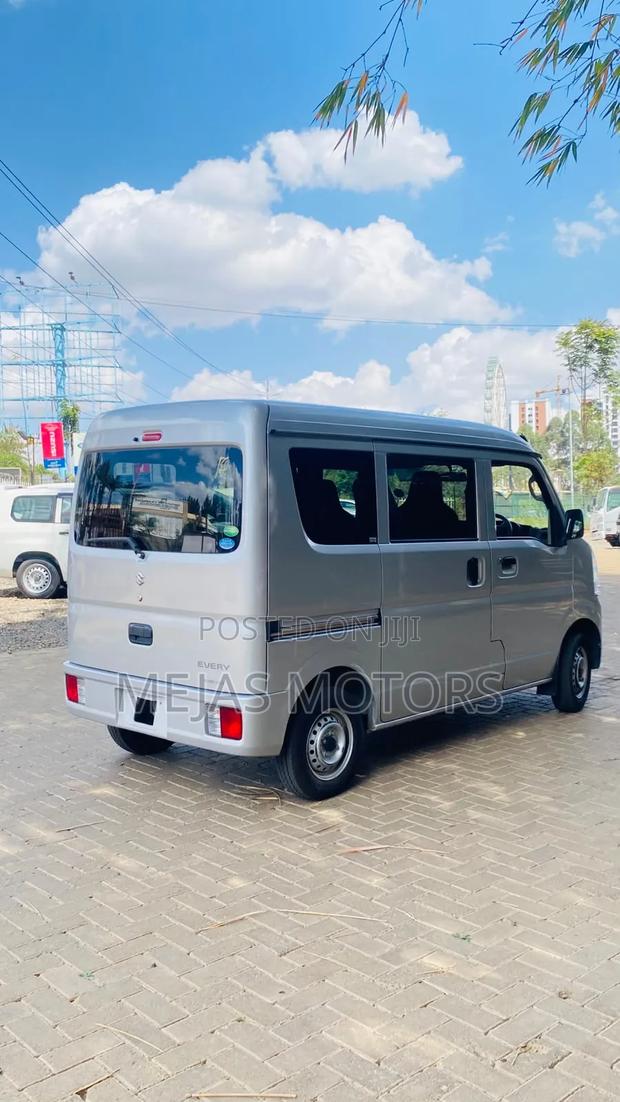 Suzuki Every Wagon 2019 Silver