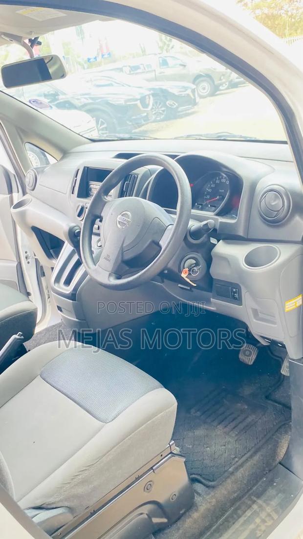 Nissan NV200 2019 White