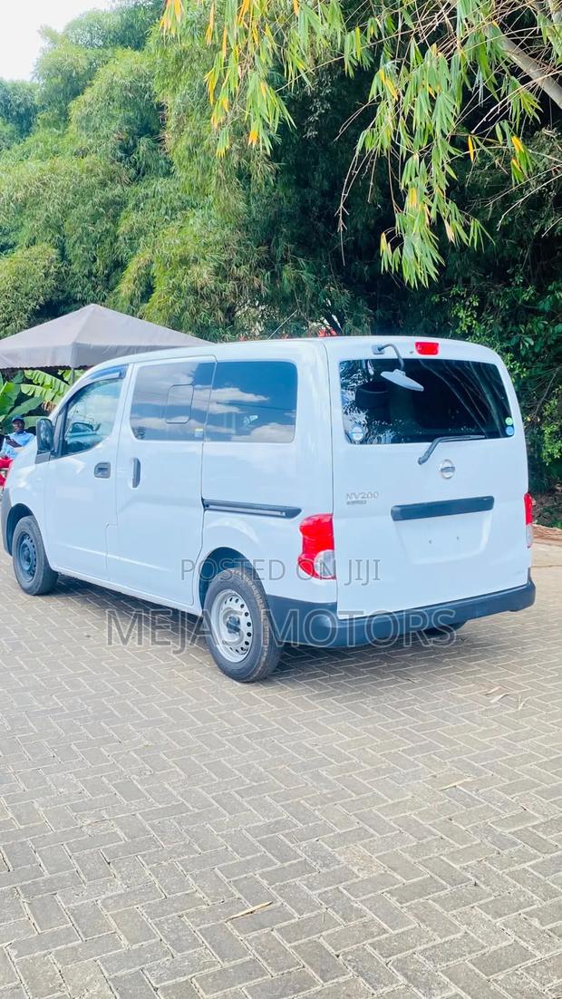 Nissan NV200 2019 White