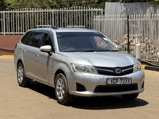 Toyota Corolla Fielder 2012 Burgundy