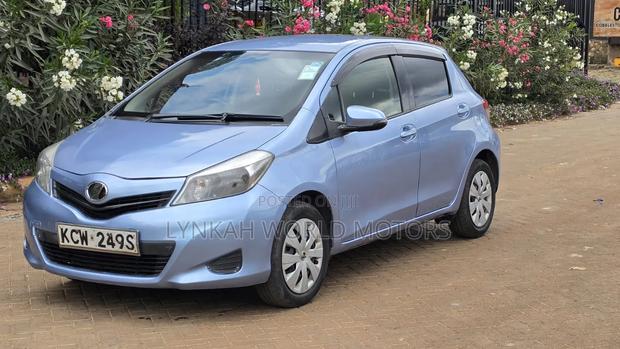 Toyota Vitz 2013 Blue