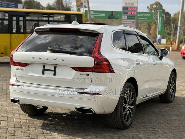 Volvo XC60 2018 White