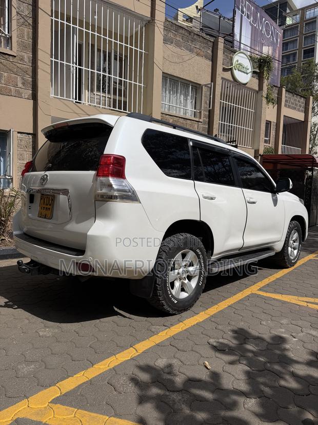 Toyota Land Cruiser Prado 3.0 TD 2012 White