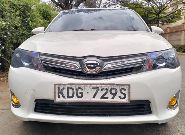 Toyota Corolla Fielder 2015 Ivory