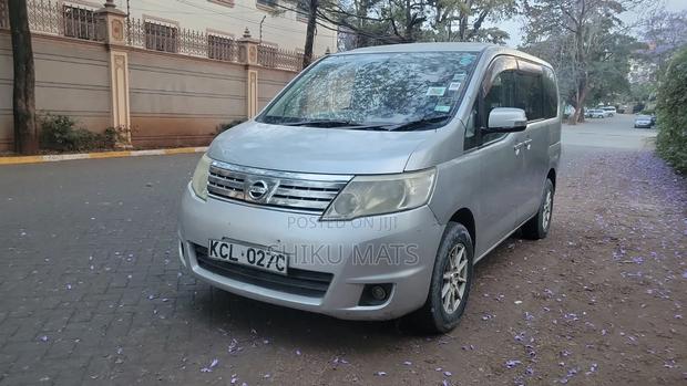 Nissan Serena 2010 Gray