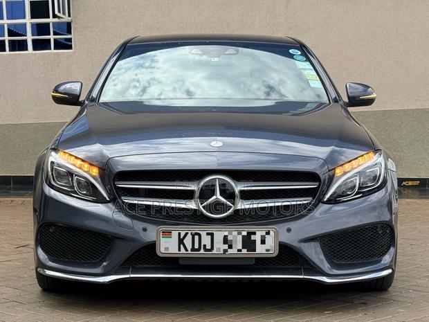 Mercedes-Benz C200 2016 Gray