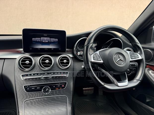 Mercedes-Benz C200 2016 Gray