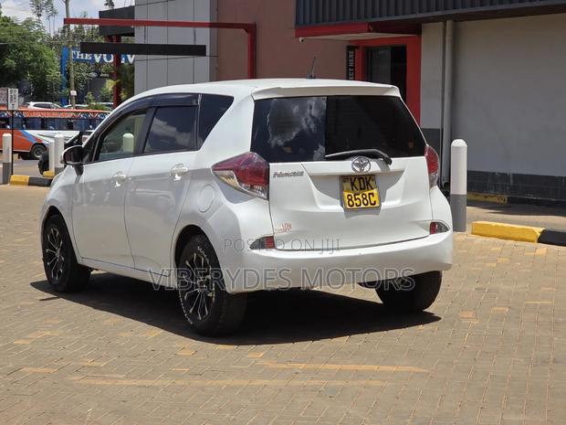 Toyota Ractis 2015 White