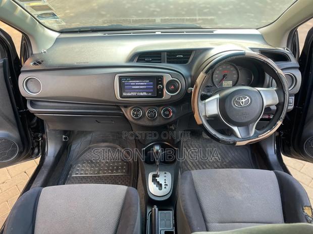 Toyota Vitz 2012 Black