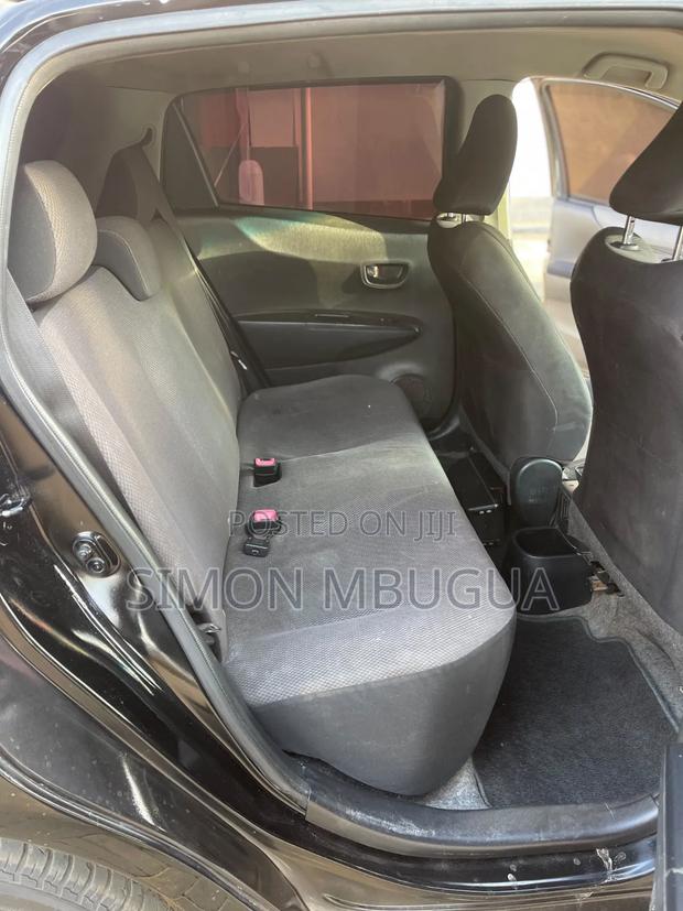 Toyota Vitz 2012 Black