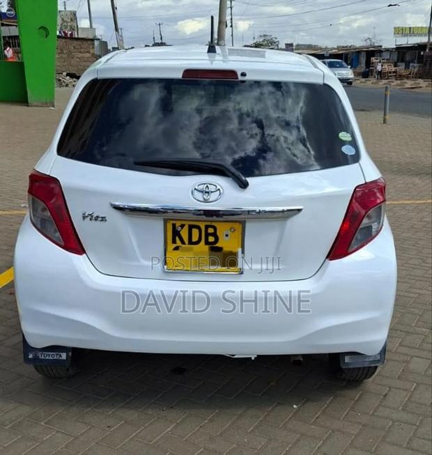 Toyota Vitz 2013 White