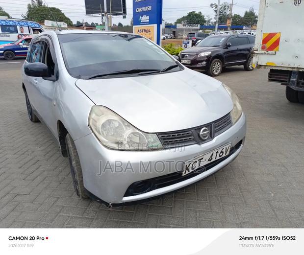 Nissan Wingroad 2011 Silver