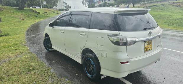 Toyota Wish 2016 Pearl