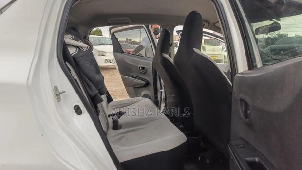 Toyota Vitz 2012 White