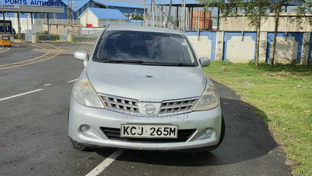 Nissan Tiida 1.5L 16V 2010 Silver