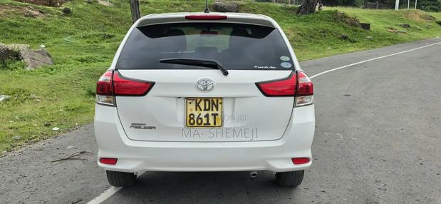 Toyota Corolla Fielder 1.5 Petrol FWD 2016 Pearl