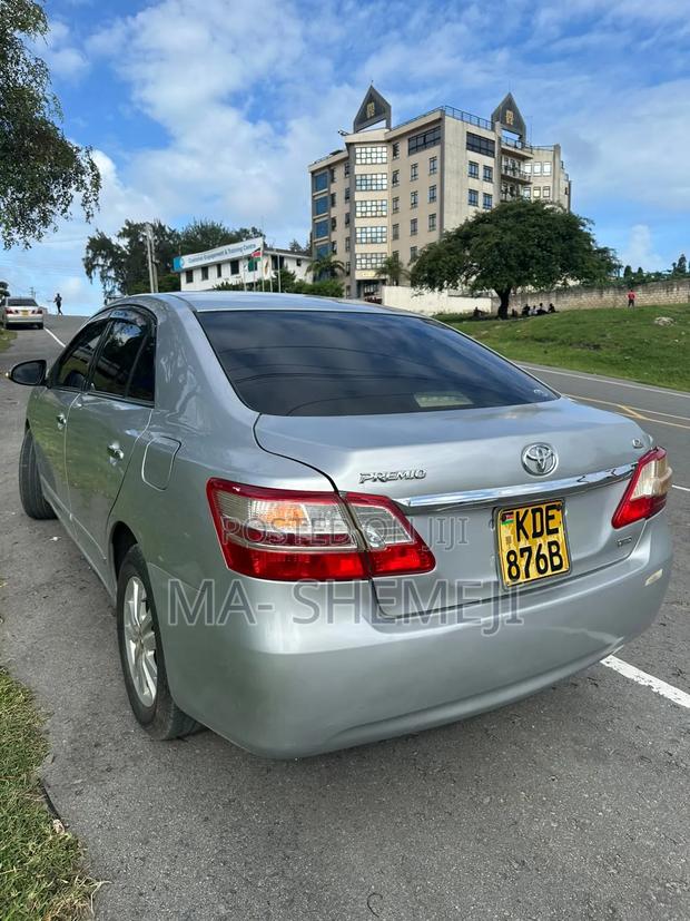 Toyota Premio 1.8 FWD 2015 Silver