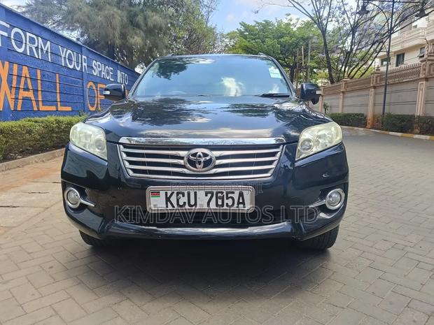 Toyota Vanguard 2011 Black