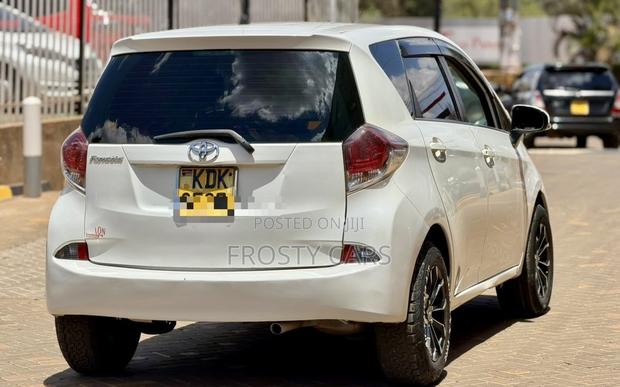 Toyota Ractis 1.5 FWD 2015 White