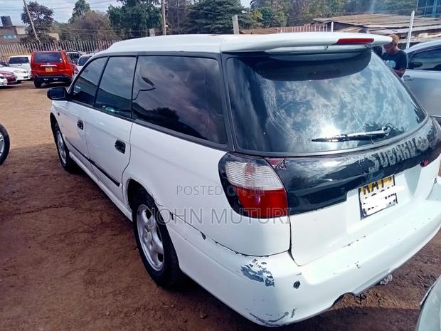 Subaru Legacy 1998 White