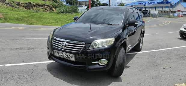 Toyota Vanguard 2012 Black